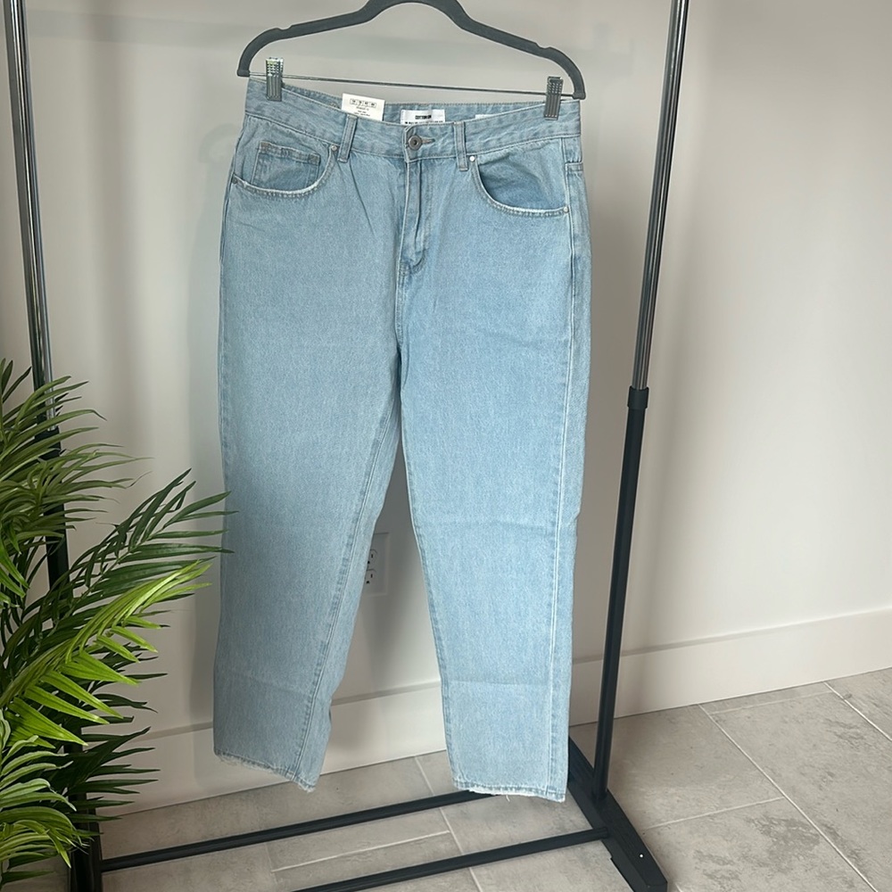 New mom jean